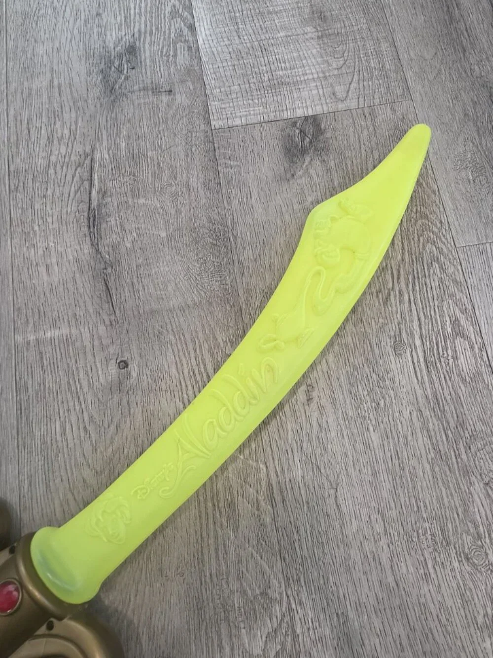 Disney 90s Aladdin Toy Sword With Gold Handle & Light-Up Yellow Blade Costume